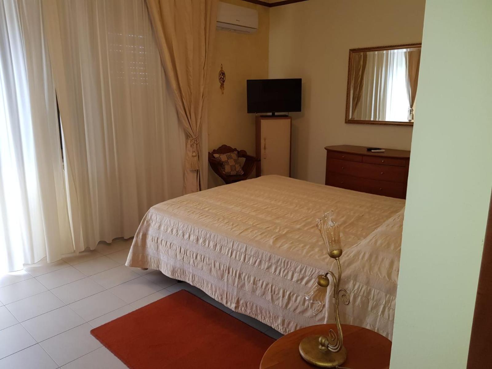 Stylish Apt Terina - Le Lincelle, Lamezia - Bright, Spacious, Elegant And With Terrace Sant'Eufemia Lamezia Exterior photo